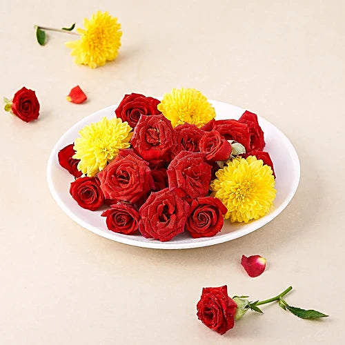 fresho! Assorted Puja Flowers - To Decorate, For Festivals, 100 g
